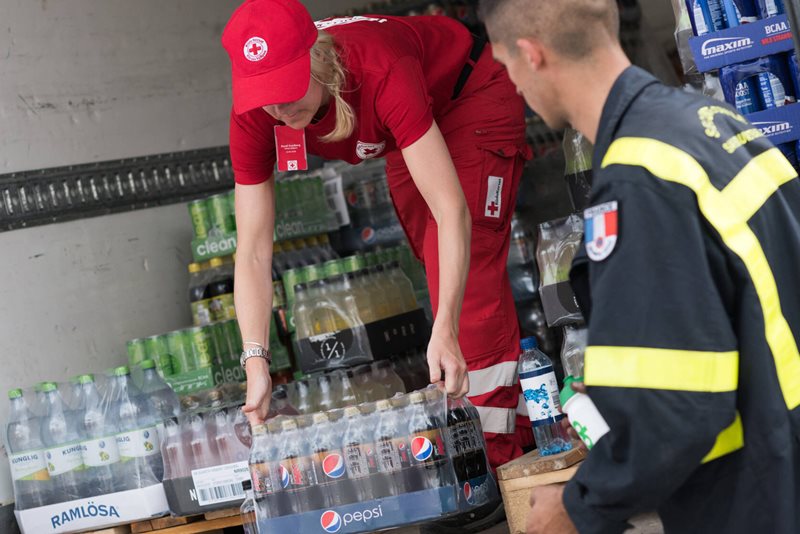 Skogsbrand 2018, Ljusdal. Under den långa torkan sommaren 2018 uppstod många skogsbränder i Sveriges skogar. Engagemanget för att hjälpa till runt om i Sverige var stort. Många kretsar och frivilliga kom igång och gjorde ett fantastiskt arbete, och med över 5 000 intresseanmälningar av spontanfrivilliga. Röda Korset fick en förfrågan från MSB (Myndigheten för samhällsskydd och beredskap) om att åta oss uppdraget att koordinera spontanfrivilliga och underlätta samverkan mellan frivilligorganisationer lokalt där det behövs. Fokus för Röda korsets insats låg på att se till att frivilliginsatsen var långsiktigt hållbar och på att öka beredskapen för nya bränder runtom i Sverige.